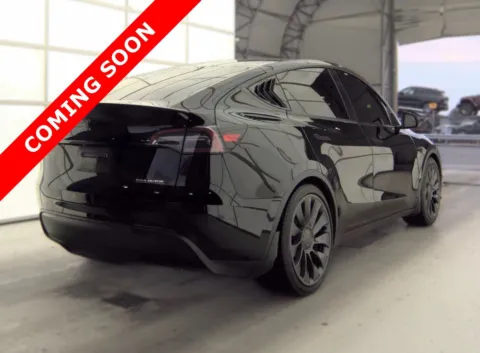 More photos of 2023 Tesla Model Y Performance at Auto Boutique Ohio, OH