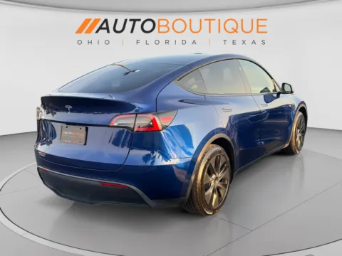 More photos of 2024 Tesla Model Y at Auto Boutique Ohio, OH