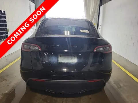 More photos of 2021 Tesla Model Y Long Range at Auto Boutique Ohio, OH