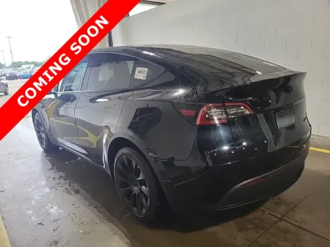 More photos of 2021 Tesla Model Y Long Range at Auto Boutique Ohio, OH