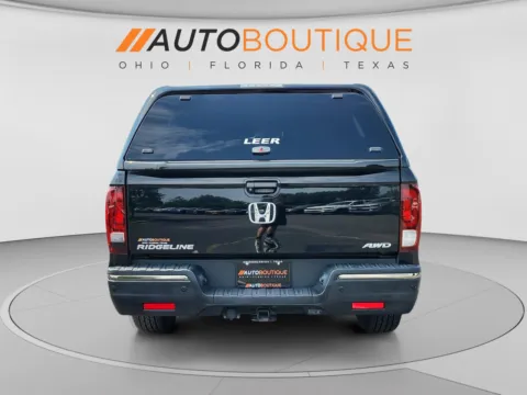 More photos of 2019 Honda Ridgeline Black Edition at Auto Boutique Ohio, OH
