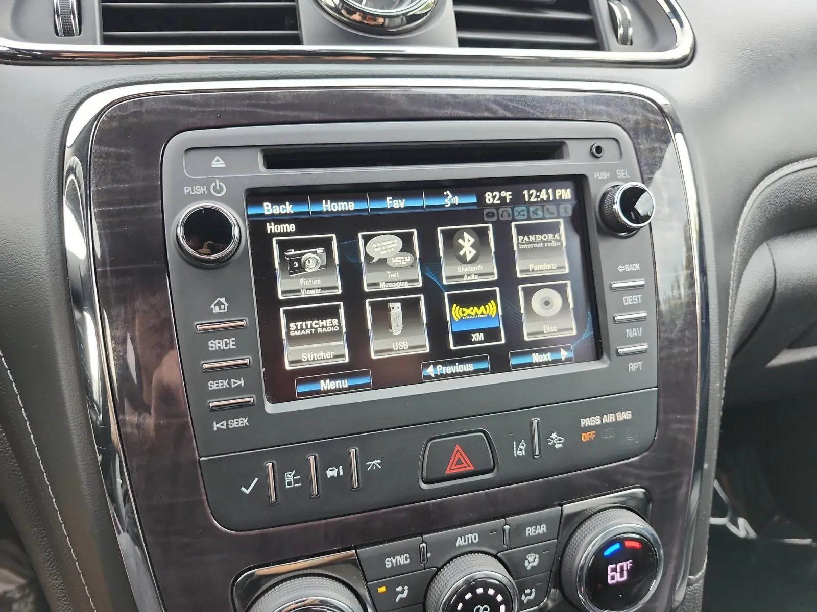 Buick Enclave photo 21