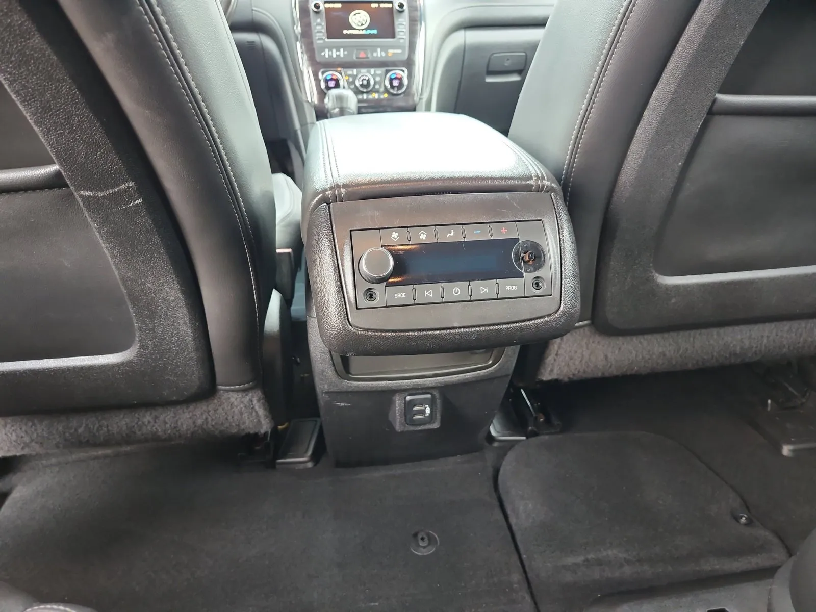 Buick Enclave photo 13