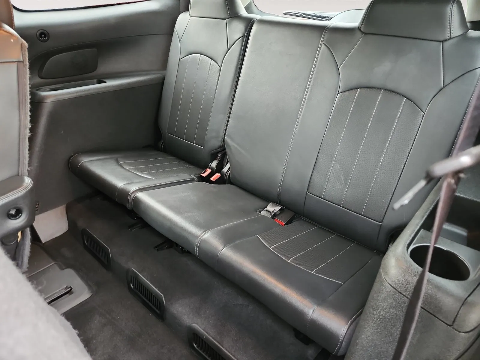 Buick Enclave photo 15