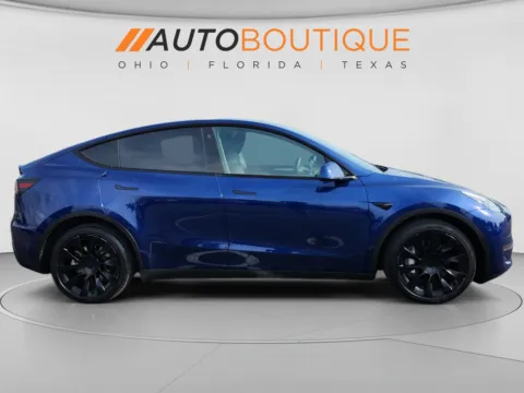 More photos of 2023 Tesla Model Y Long Range at Auto Boutique Ohio, OH
