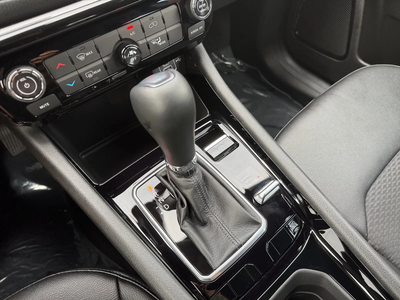 Jeep Compass photo 22