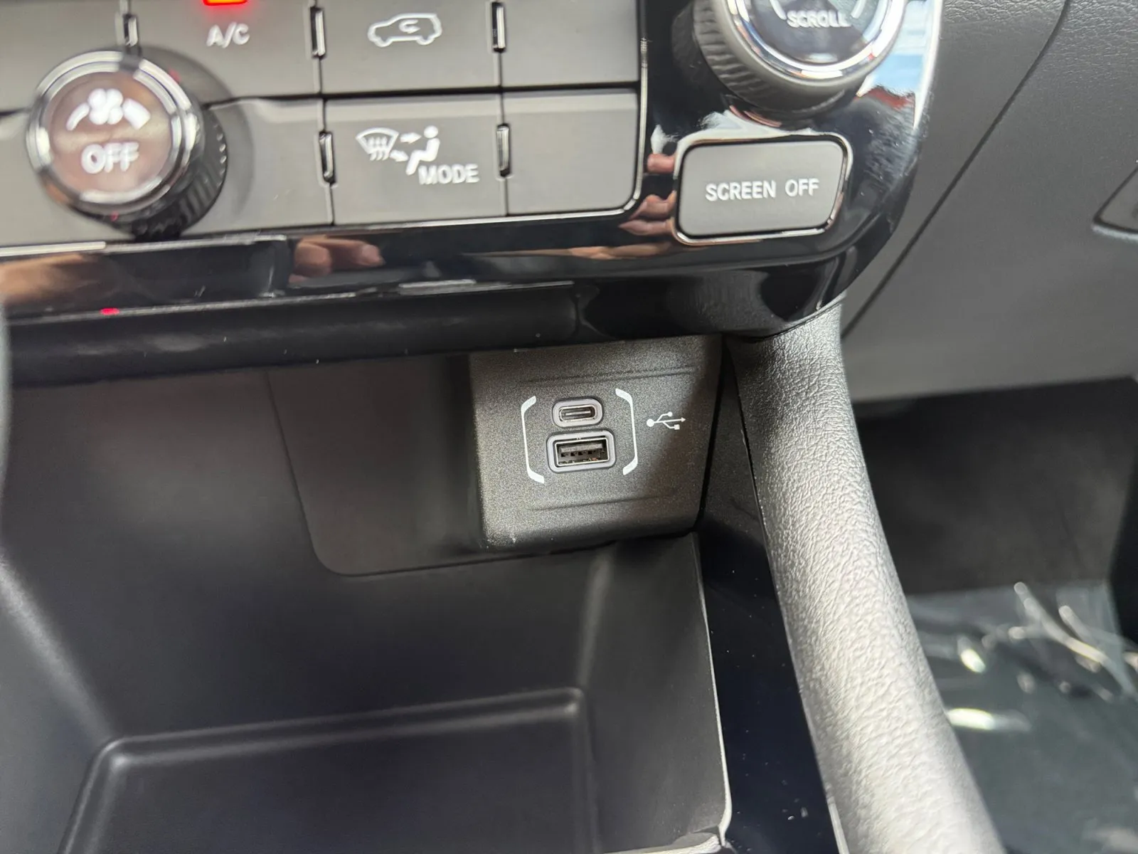 Jeep Compass photo 21