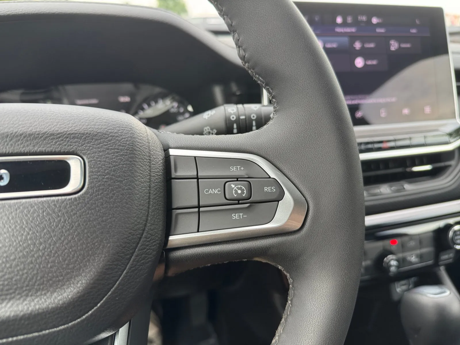 Jeep Compass photo 23