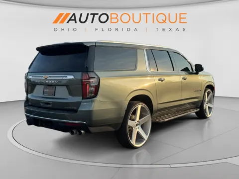 More photos of 2023 Chevrolet Suburban Premier at Auto Boutique Ohio, OH