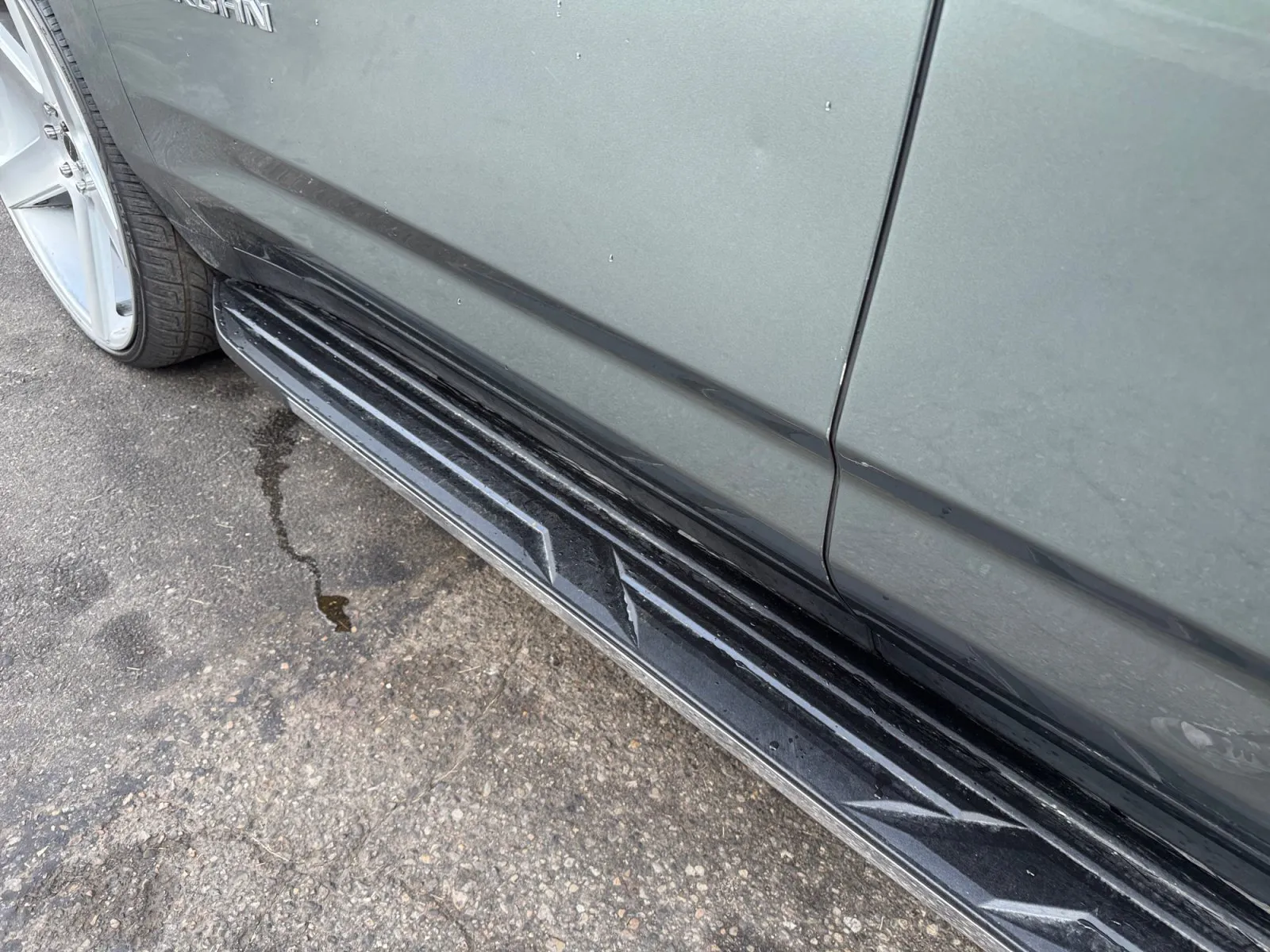 Chevrolet Suburban photo 17
