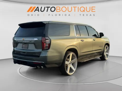 More photos of 2023 Chevrolet Suburban Premier at Auto Boutique Ohio, OH