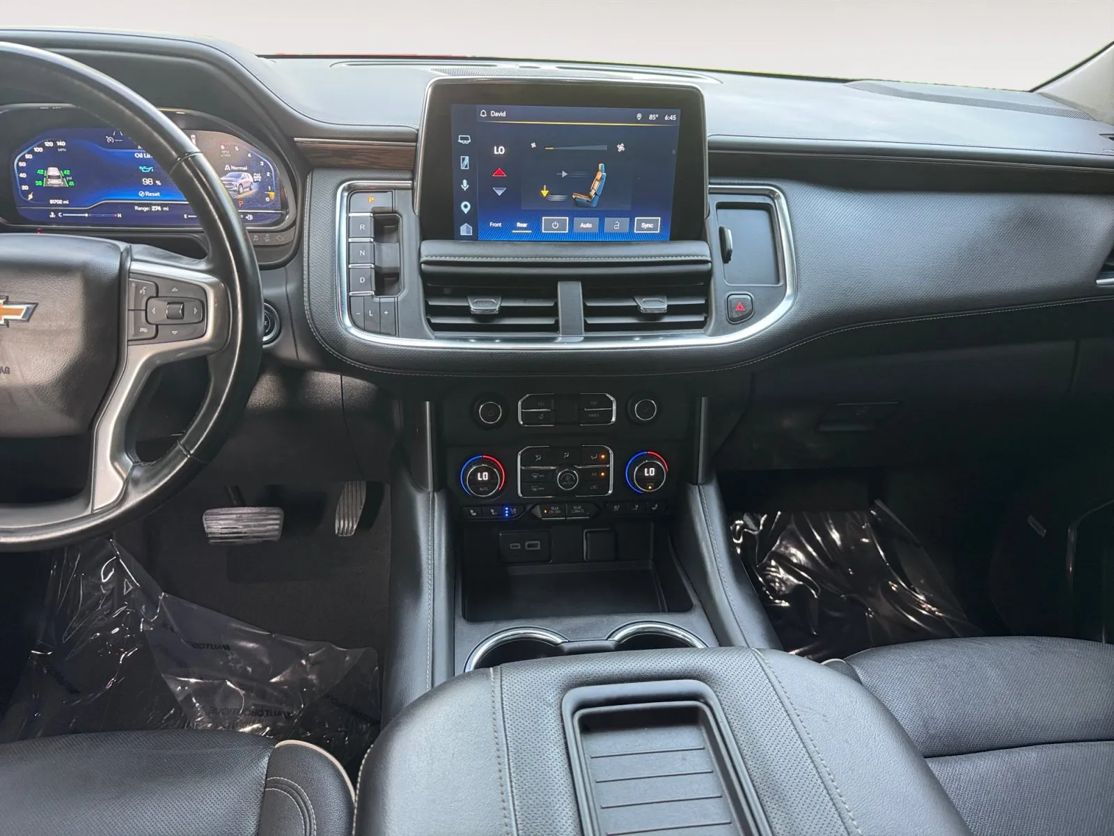 Chevrolet Suburban photo 11