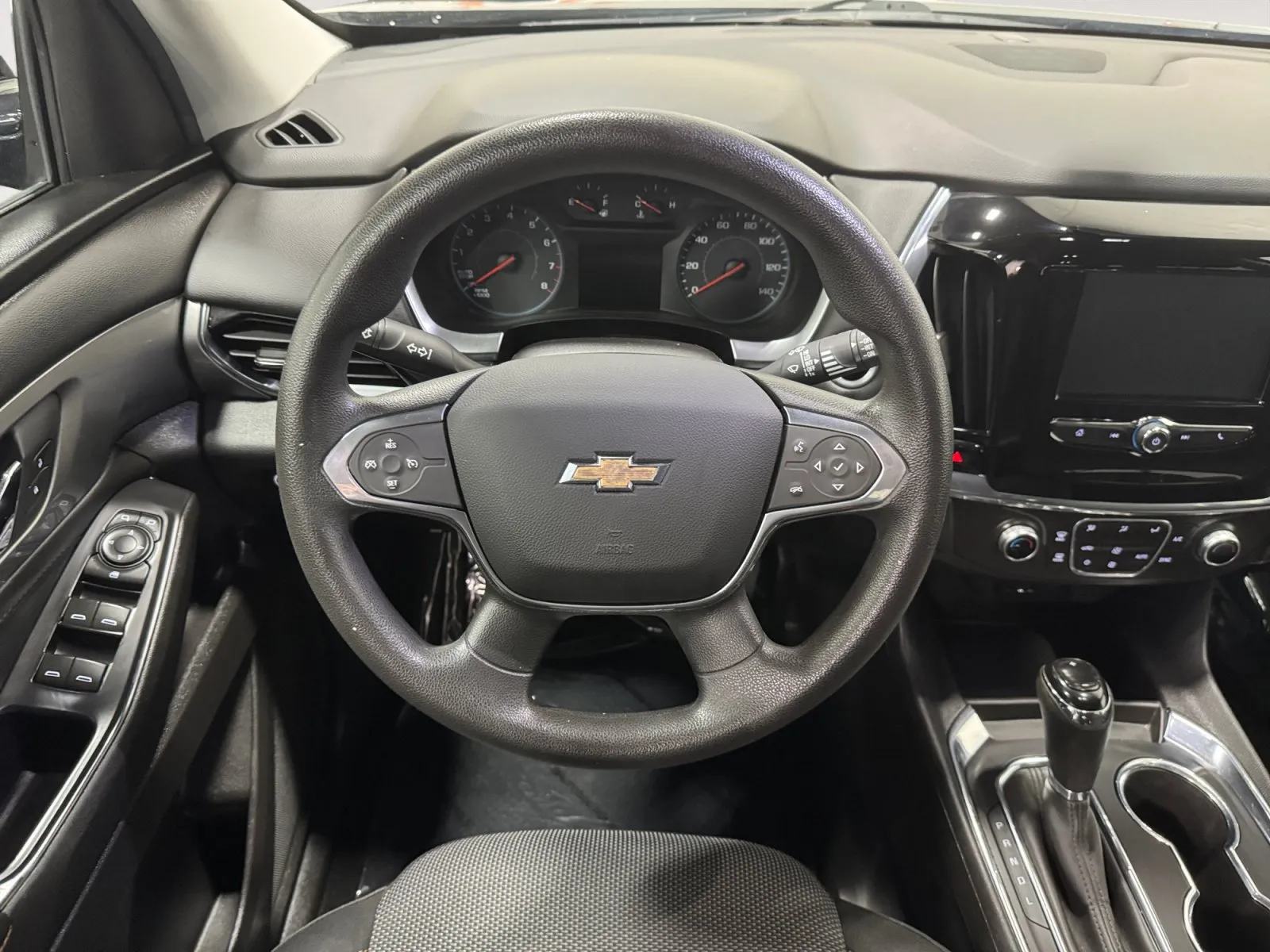 Chevrolet Traverse photo 12