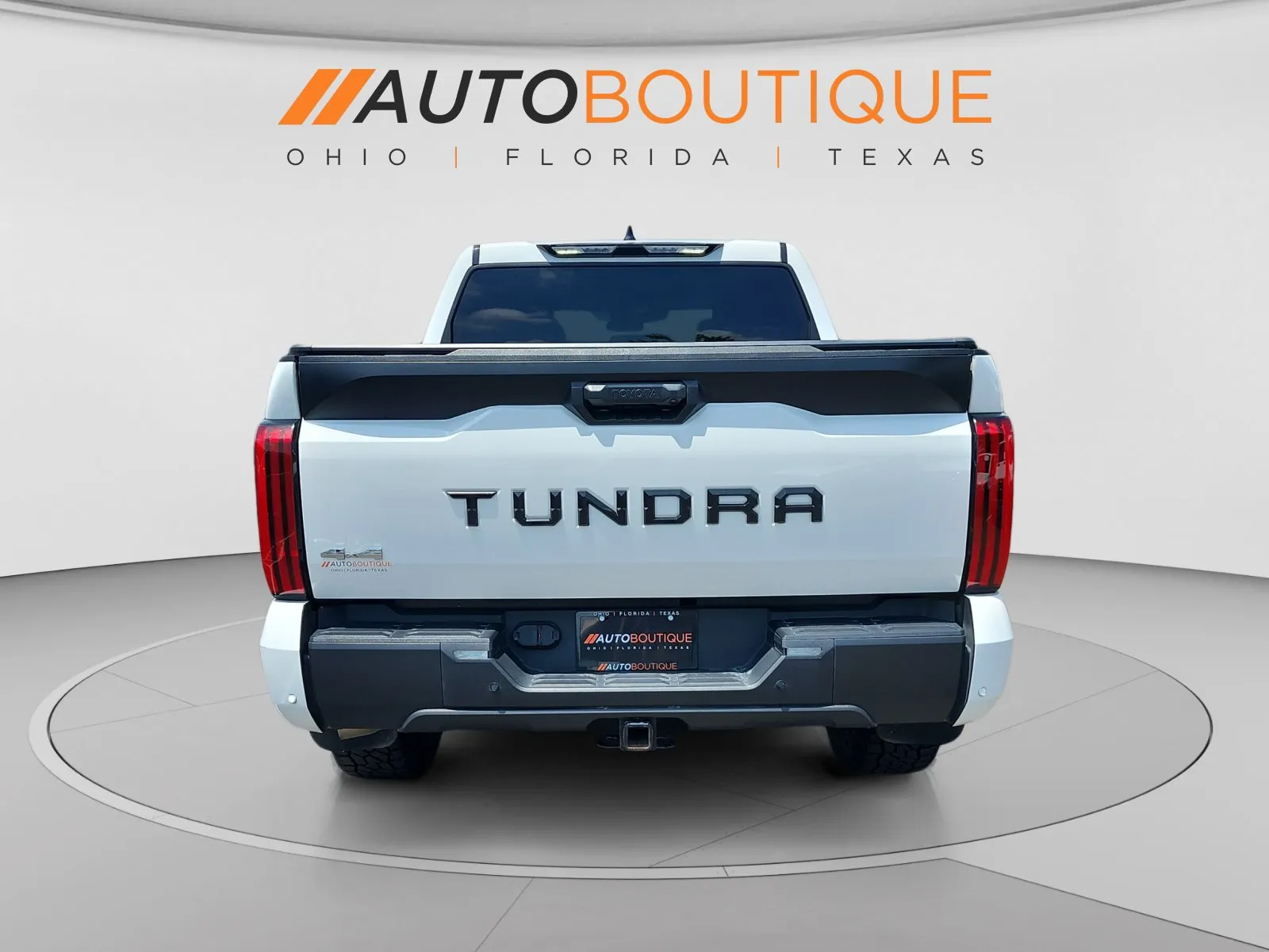 Toyota Tundra photo 6