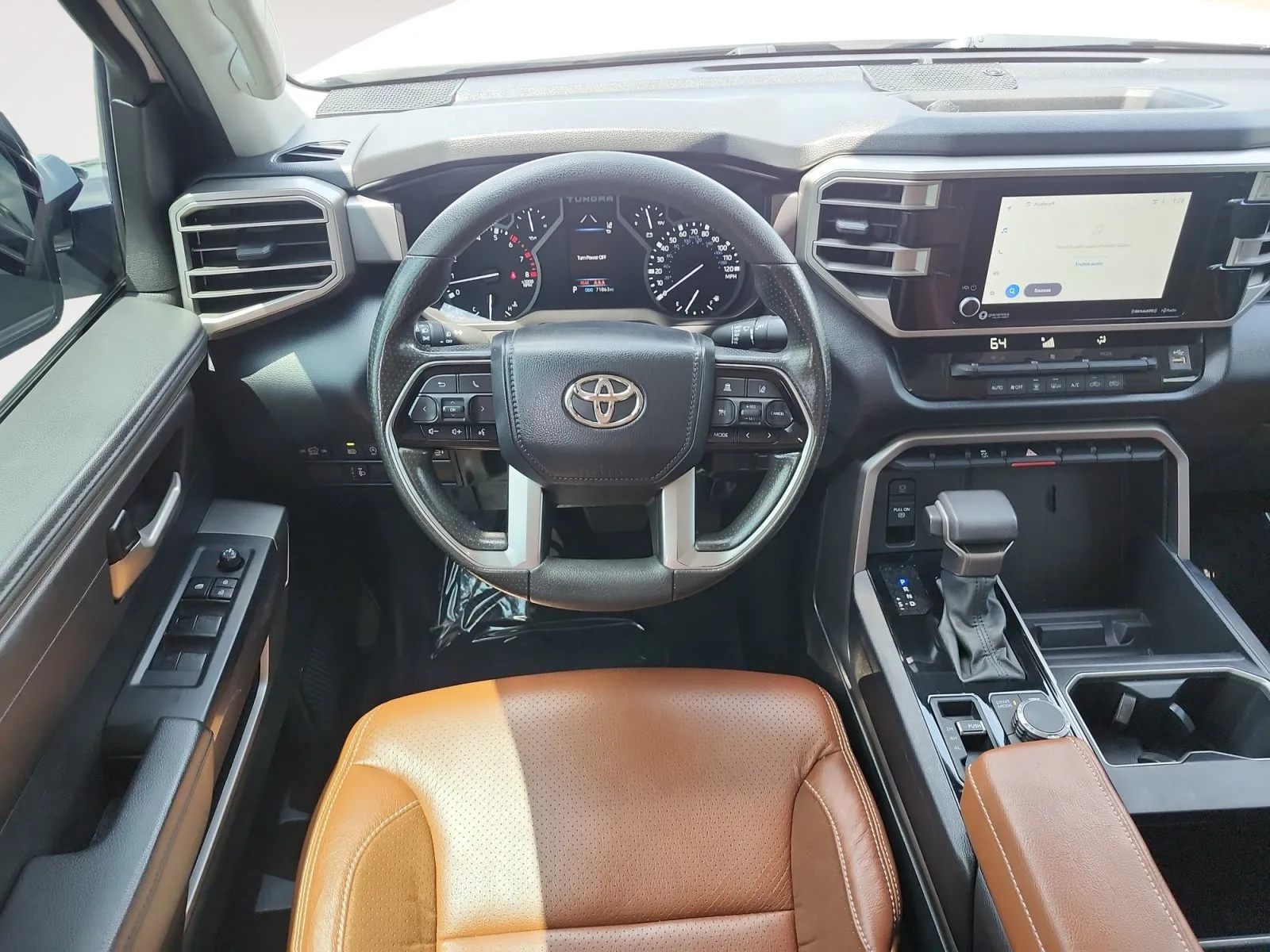 Toyota Tundra photo 3