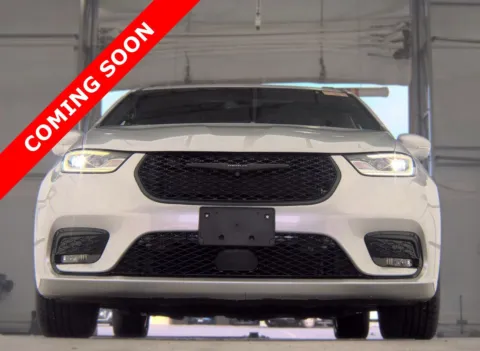 Another view of 2022 Chrysler Pacifica Limited for sale in Columbus, OH at Auto Boutique Ohio