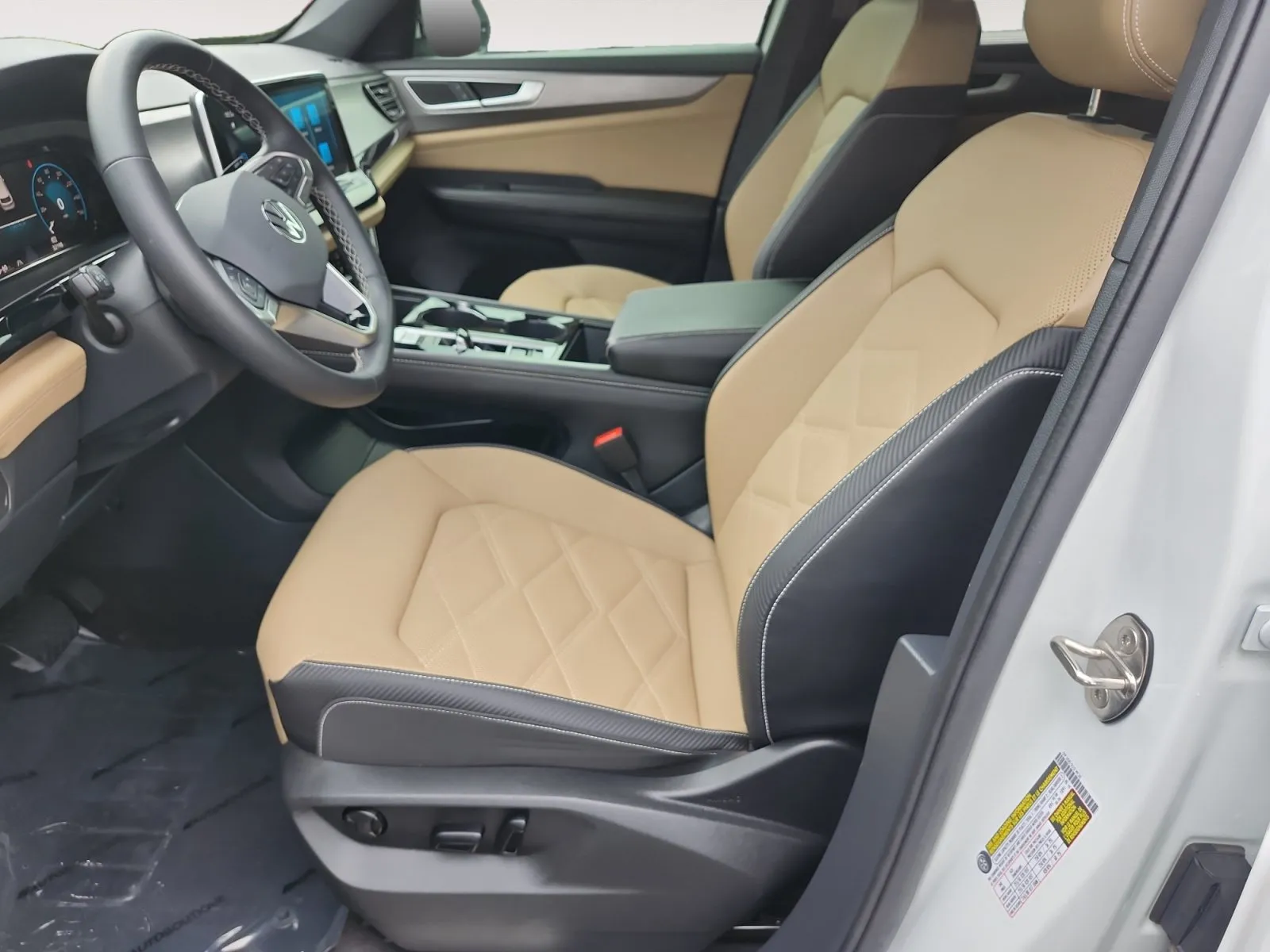 Volkswagen Atlas Cross Sport photo 10
