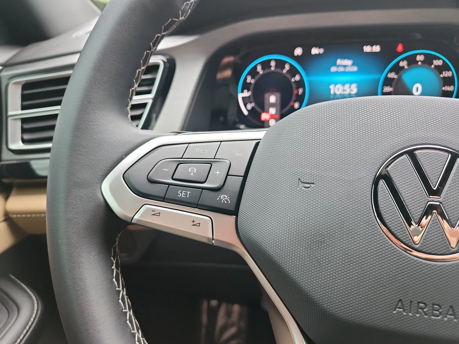 Volkswagen Atlas Cross Sport photo 27