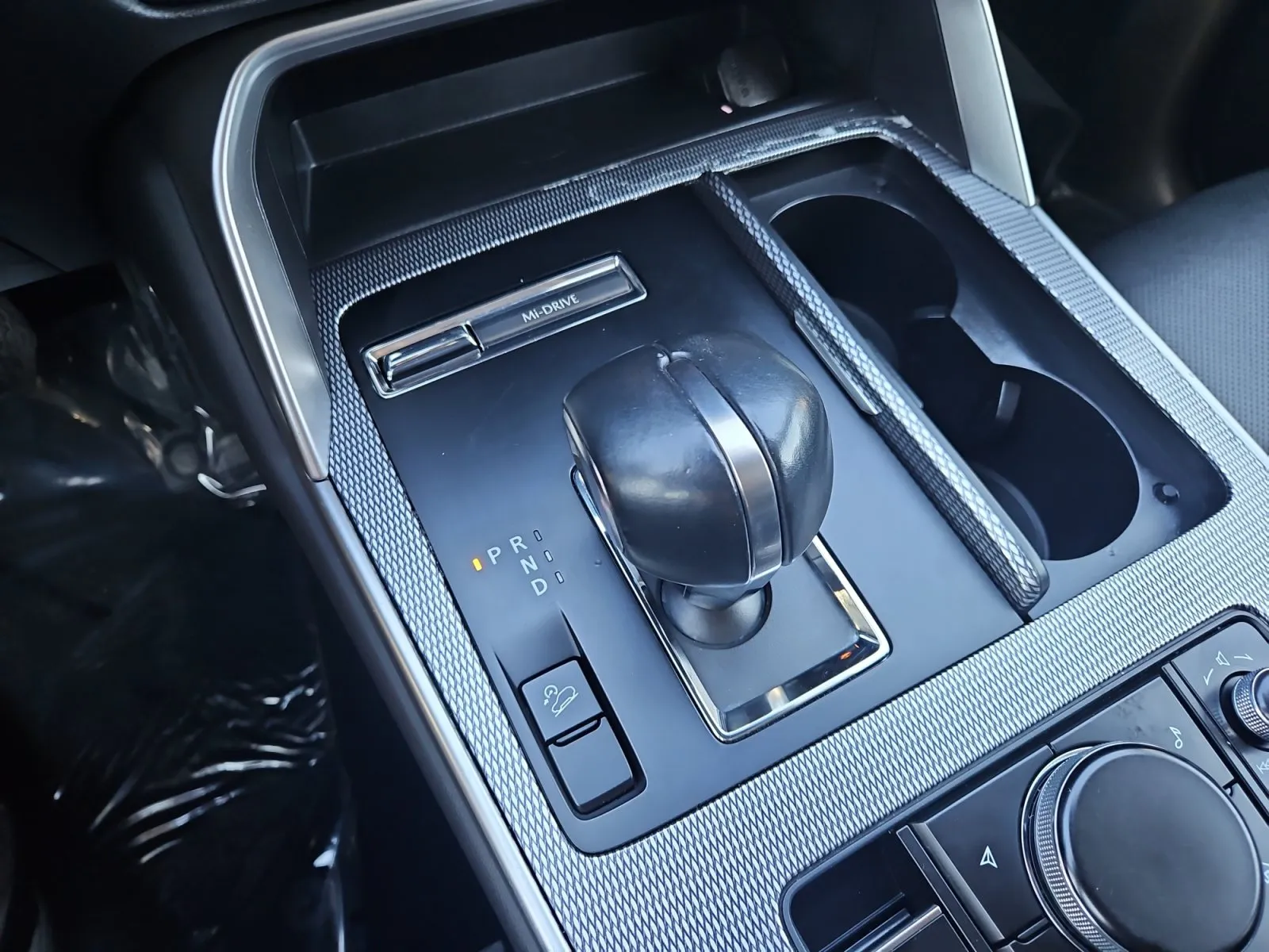 Mazda CX-90 photo 24