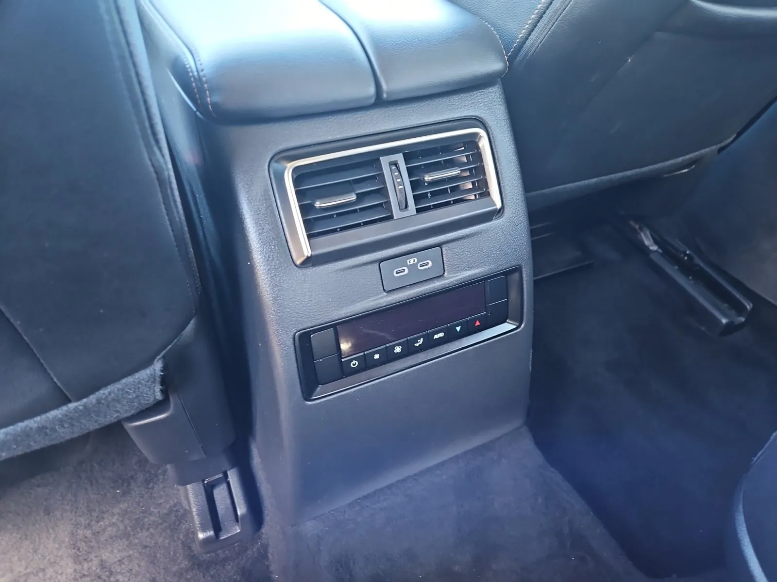 Mazda CX-90 photo 13