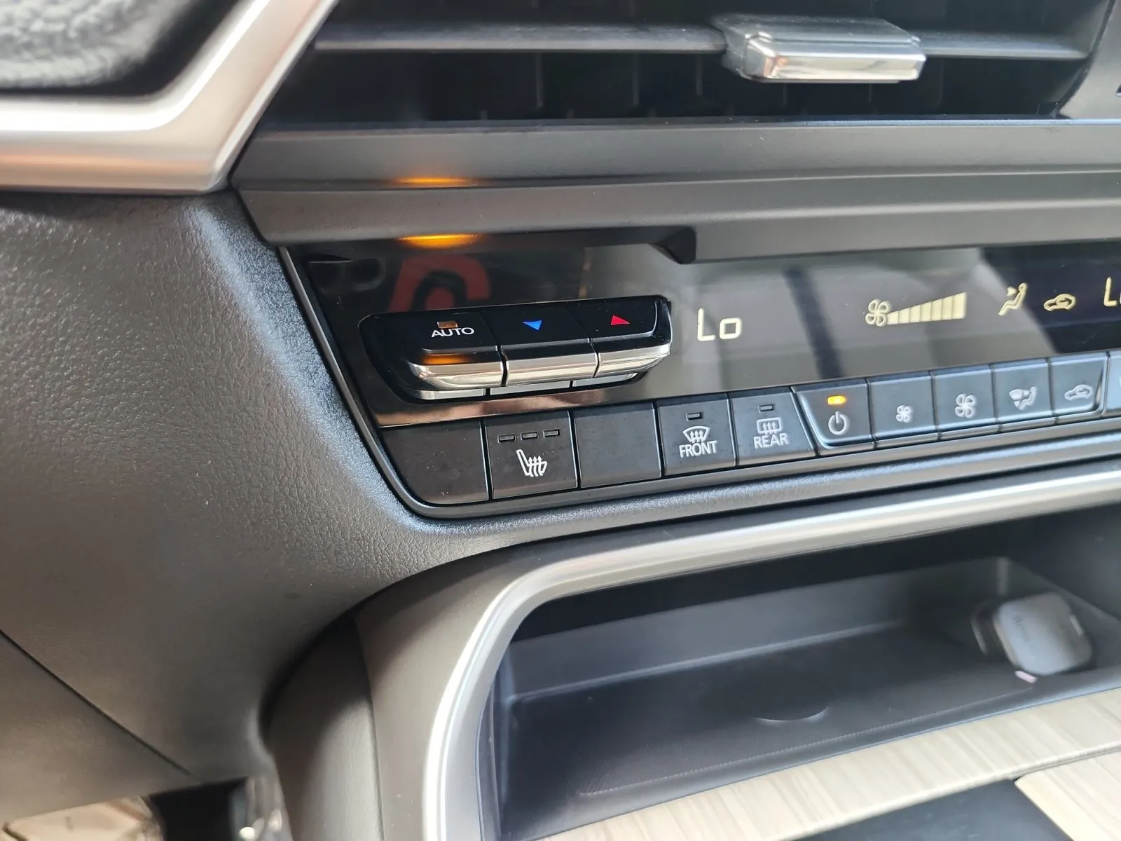 Mazda CX-90 photo 22