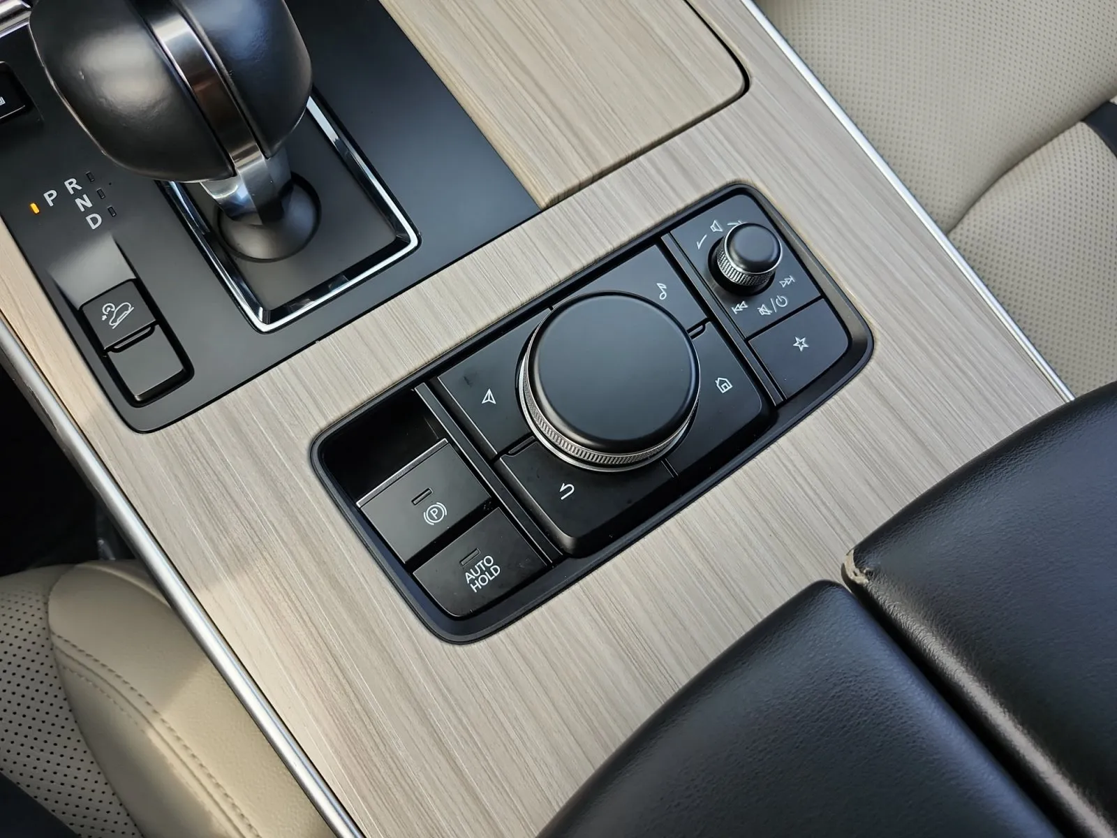 Mazda CX-90 photo 24