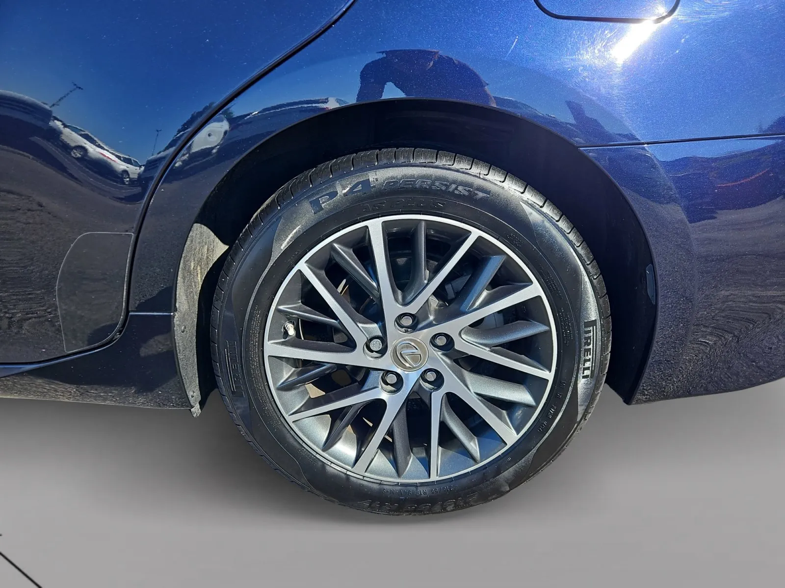 Lexus ES photo 14
