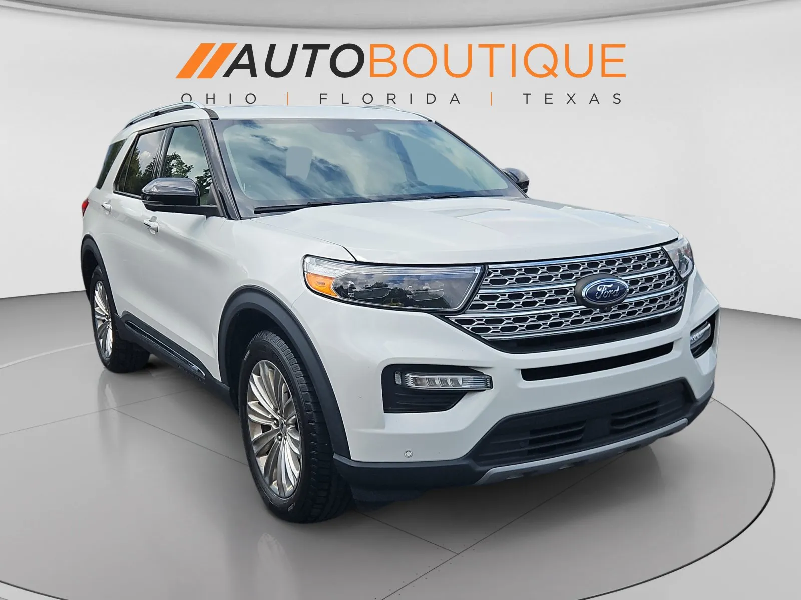 Ford Explorer photo 7