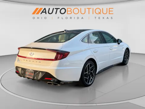 More photos of 2022 Hyundai Sonata N Line at Auto Boutique Ohio, OH