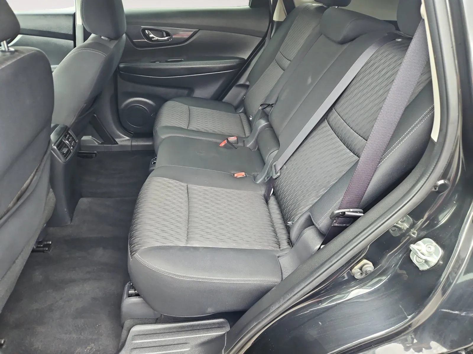 Nissan Rogue photo 13