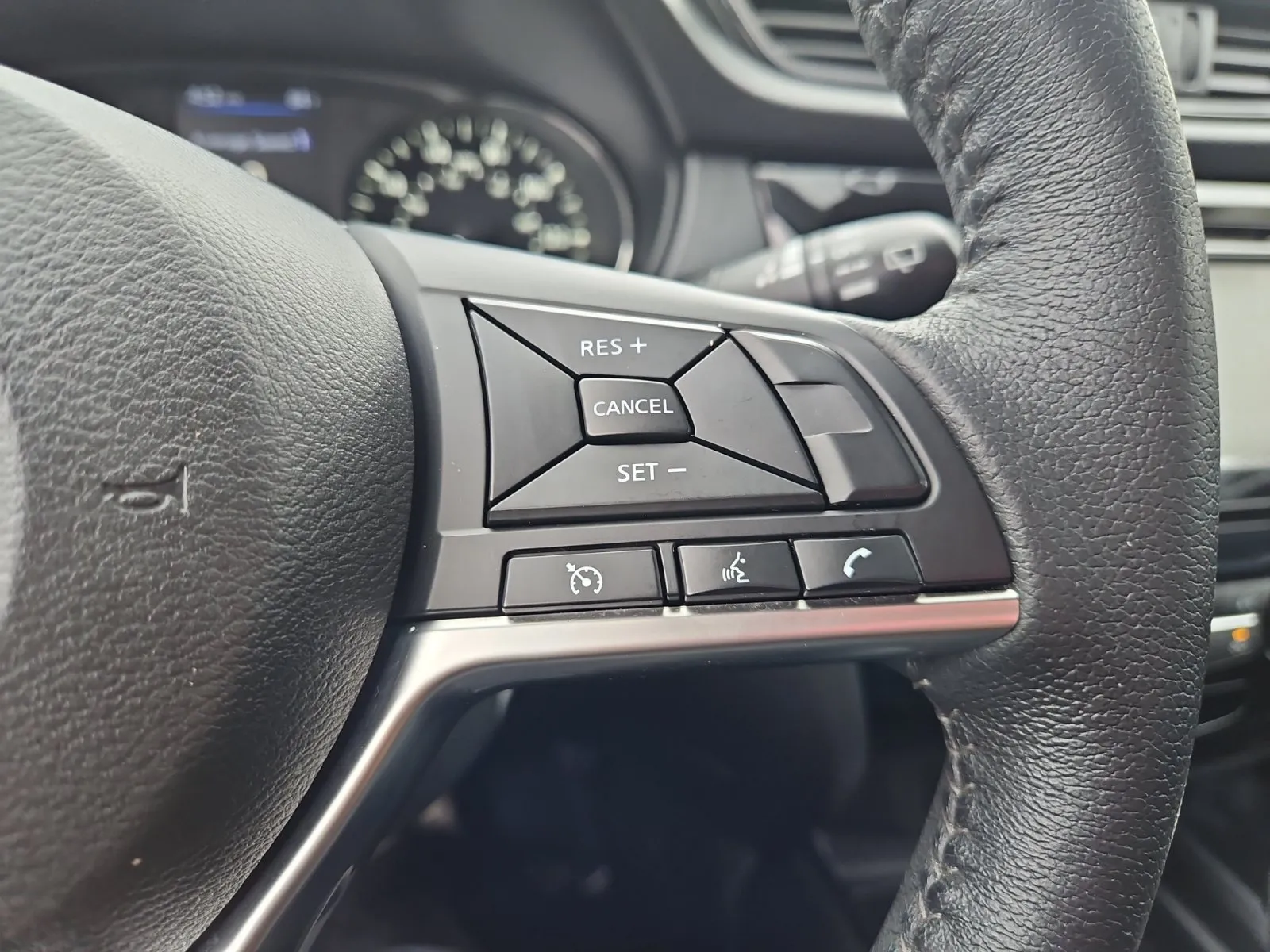 Nissan Rogue photo 23