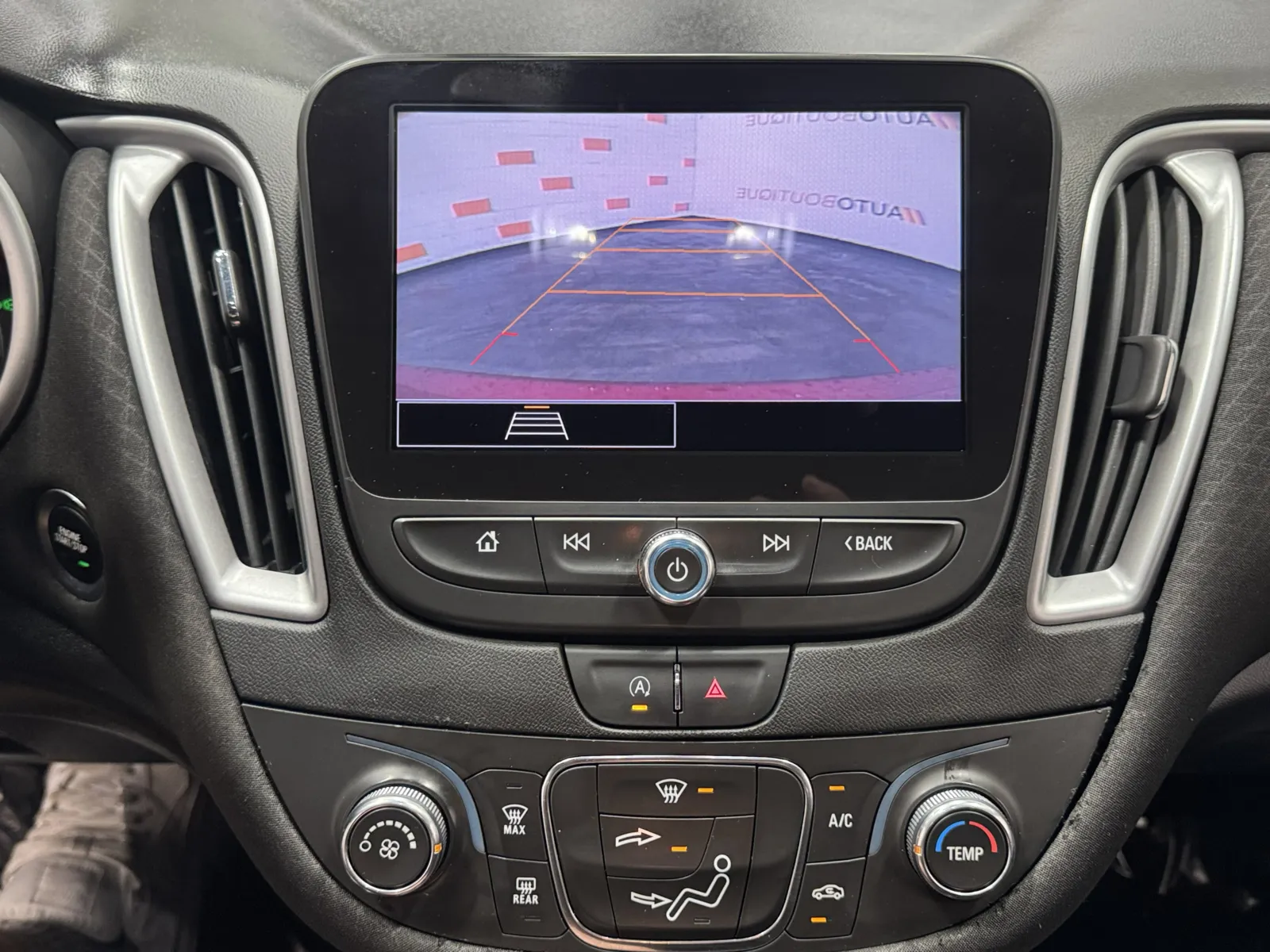 Chevrolet Malibu photo 8