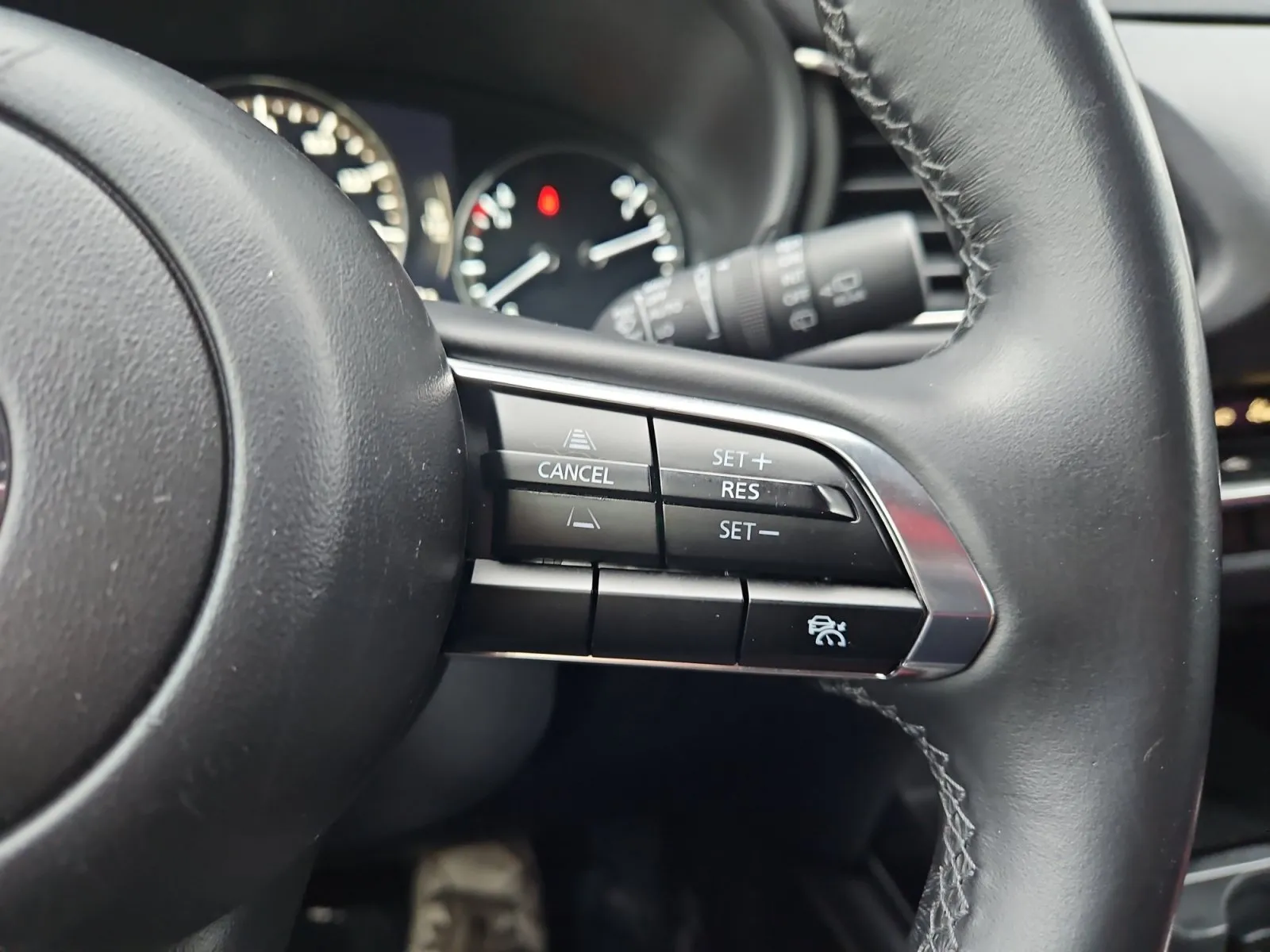 Mazda CX-30 photo 24