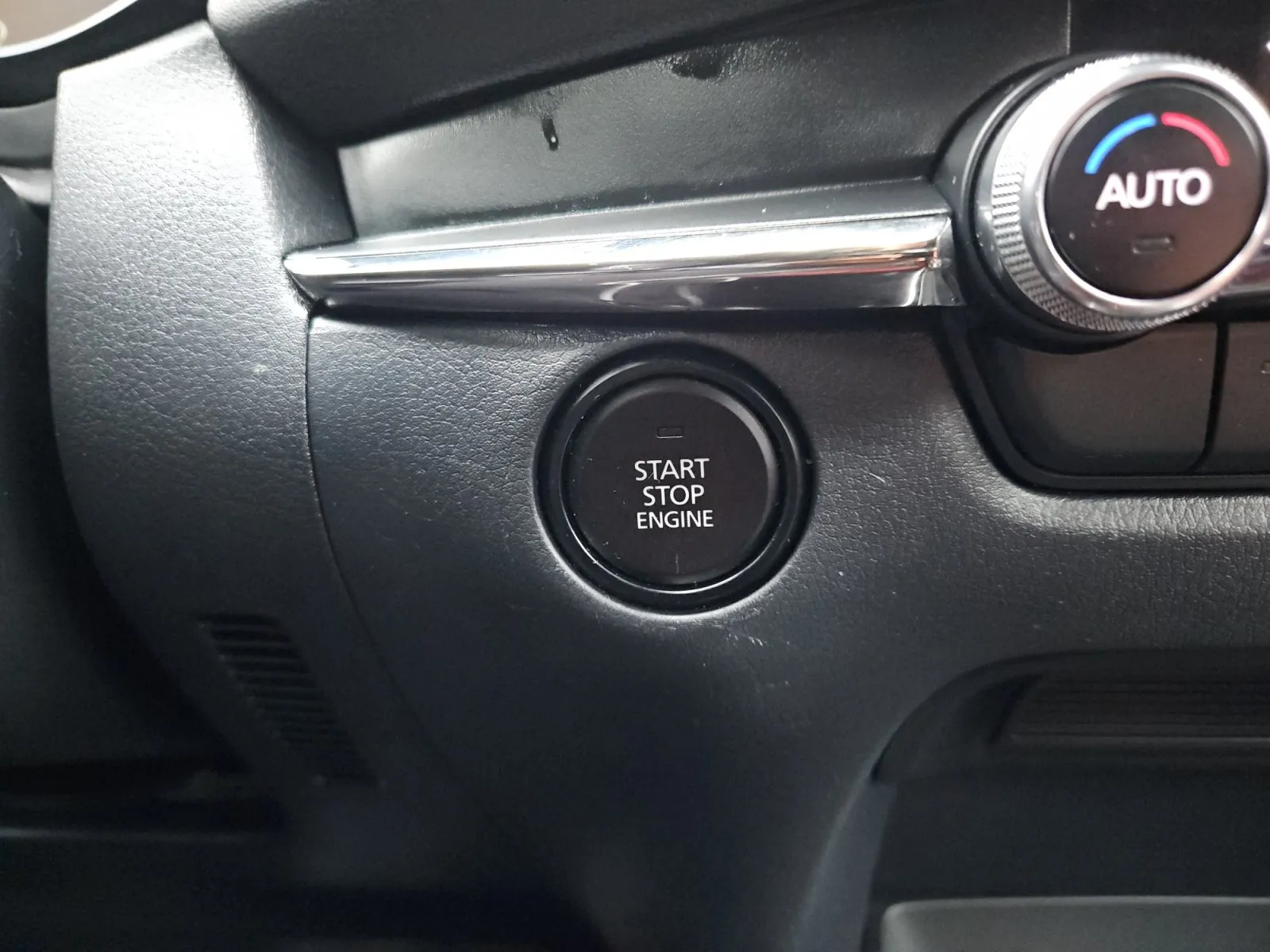Mazda CX-30 photo 19