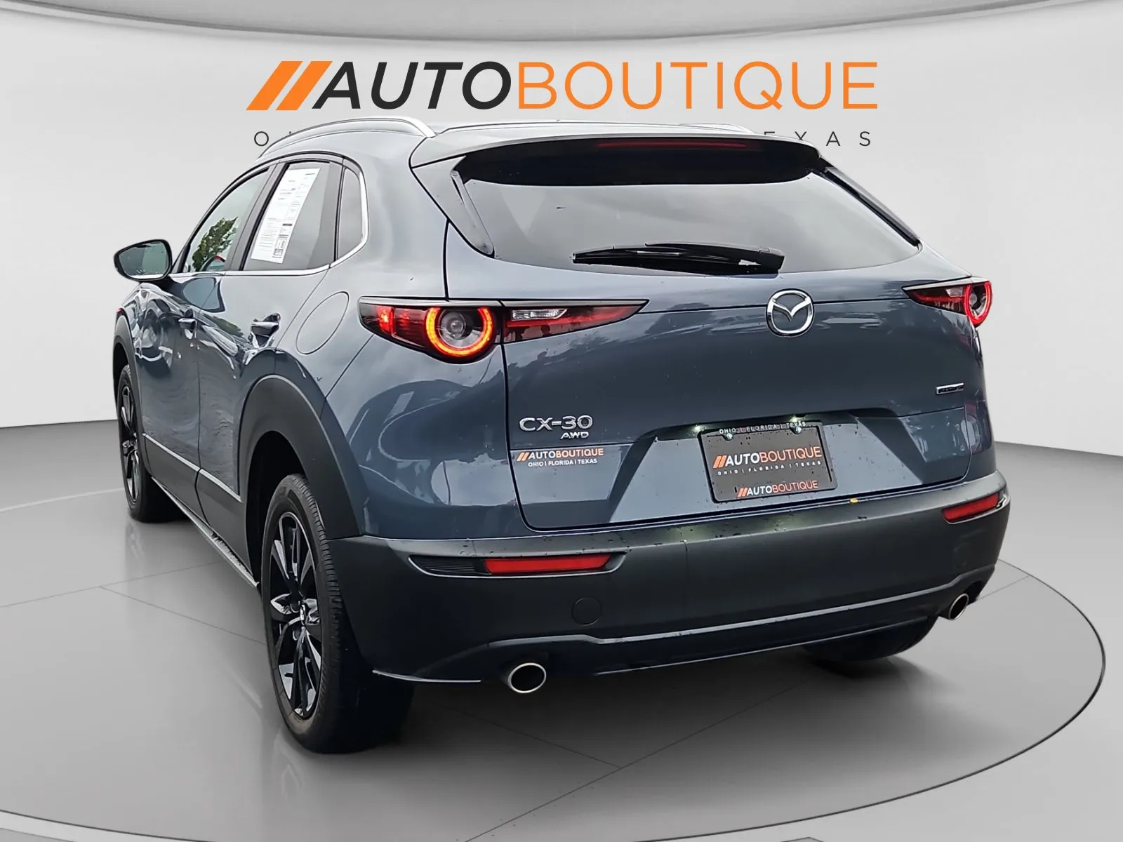 Mazda CX-30 photo 3
