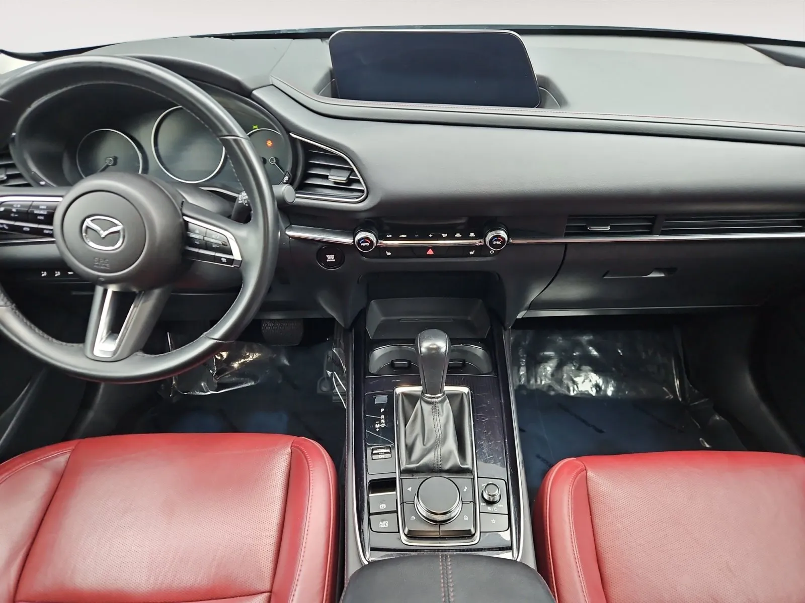Mazda CX-30 photo 11