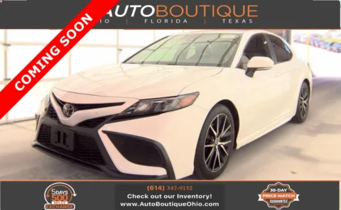 White 2023 Toyota Camry SE for sale in Columbus, OH