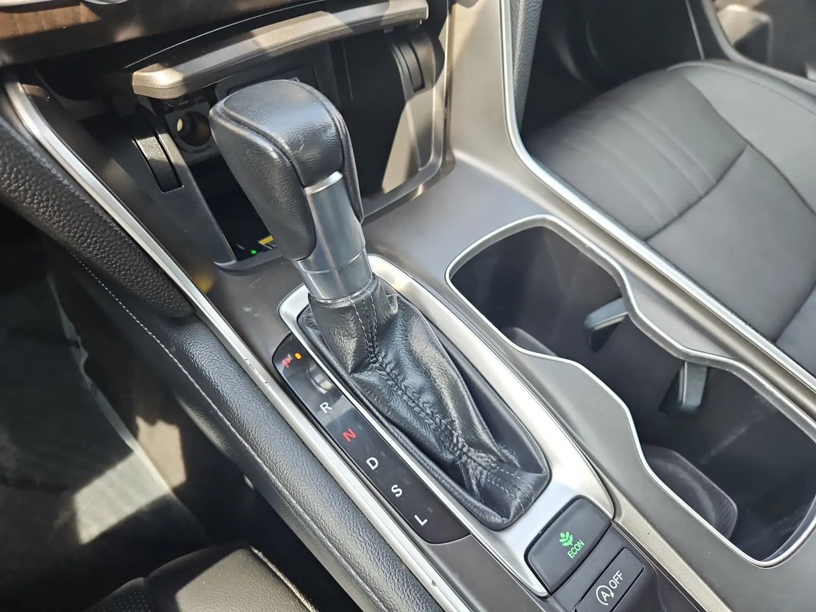 Honda Accord photo 22