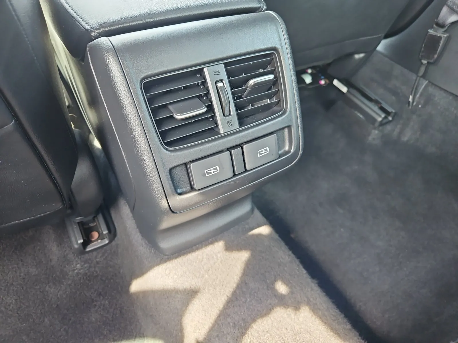 Honda Accord photo 12