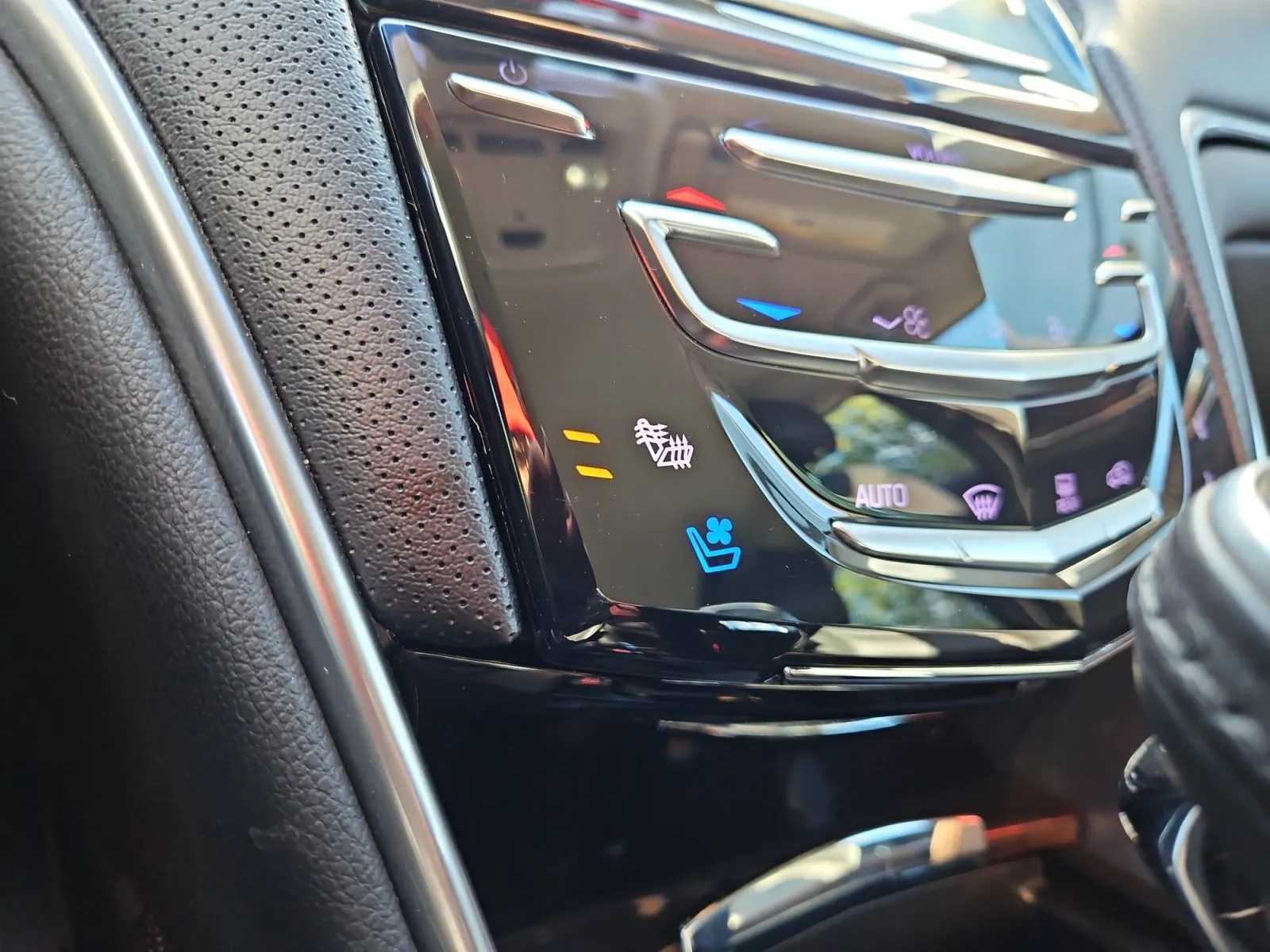 Cadillac XTS photo 20
