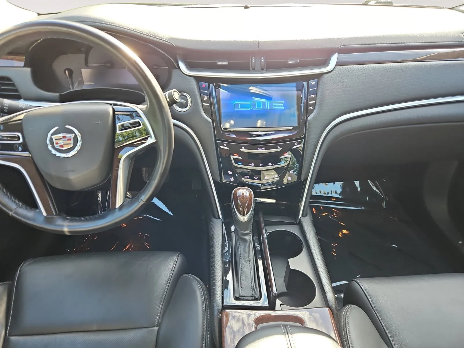 Cadillac XTS photo 11