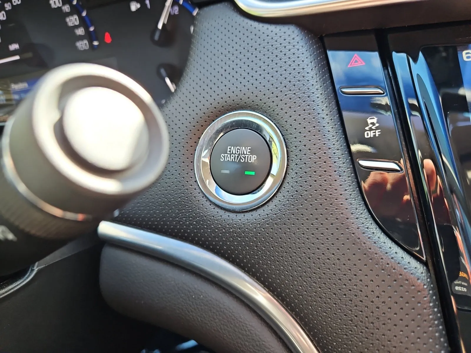 Cadillac XTS photo 19