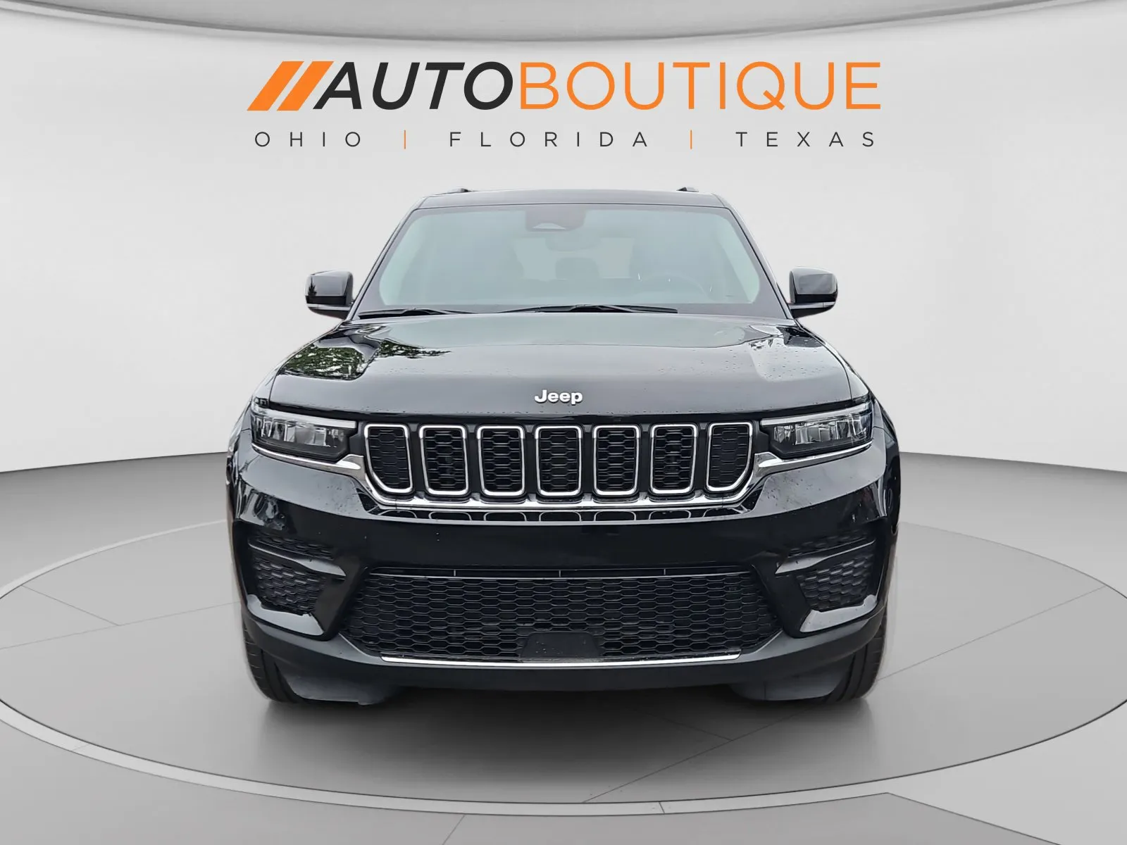 Jeep Grand Cherokee photo 8