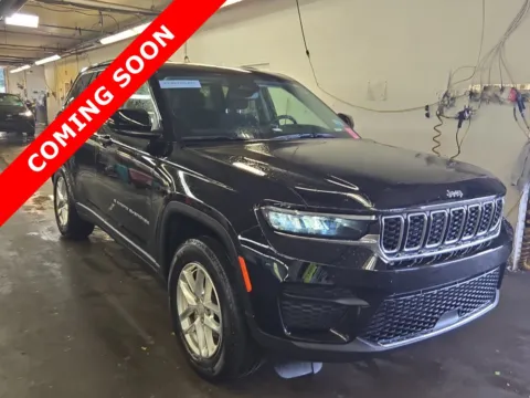 Another view of 2023 Jeep Grand Cherokee Laredo for sale in Columbus, OH at Auto Boutique Ohio