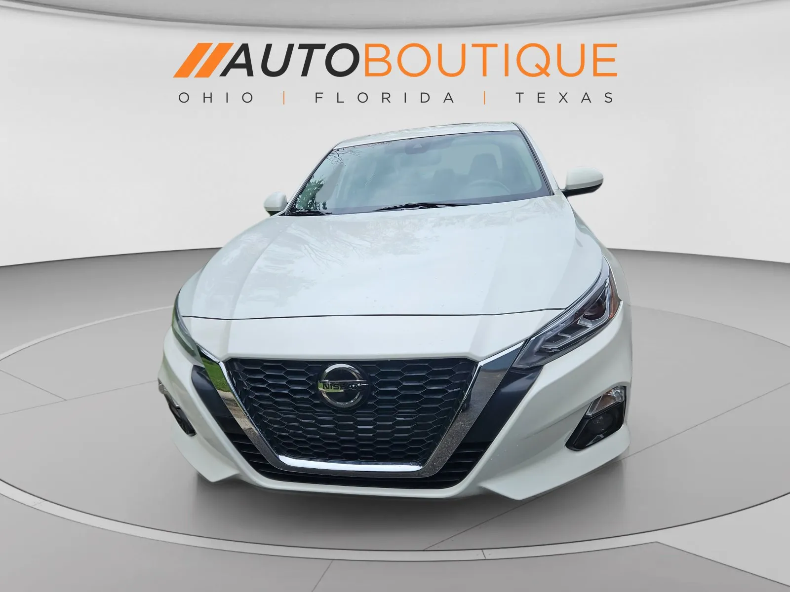 Nissan Altima photo 8