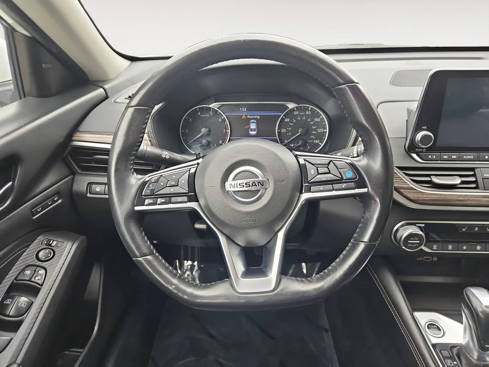 Nissan Altima photo 12
