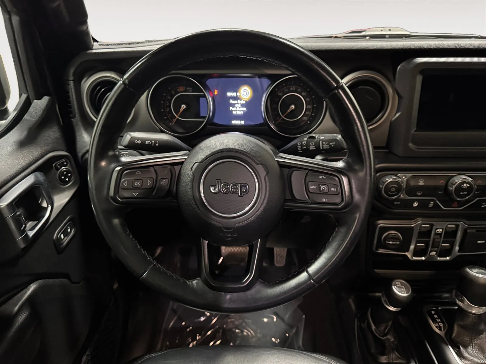 Jeep Wrangler photo 17