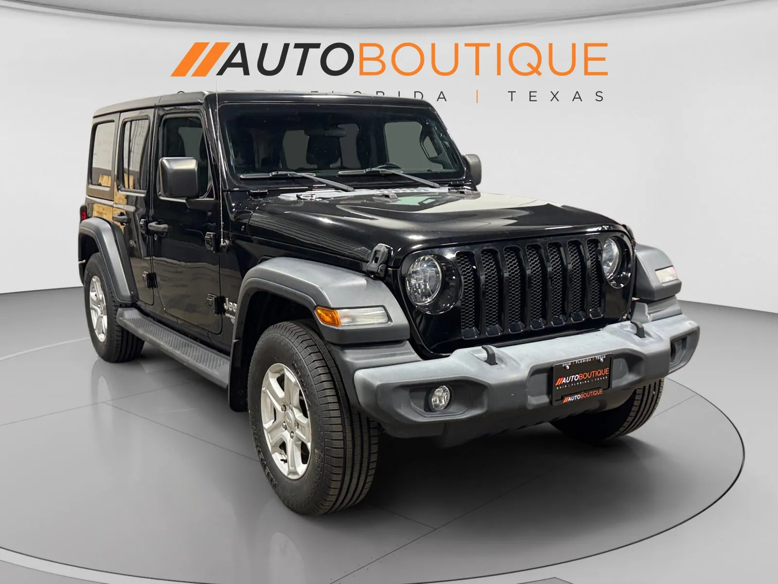 Jeep Wrangler photo 12