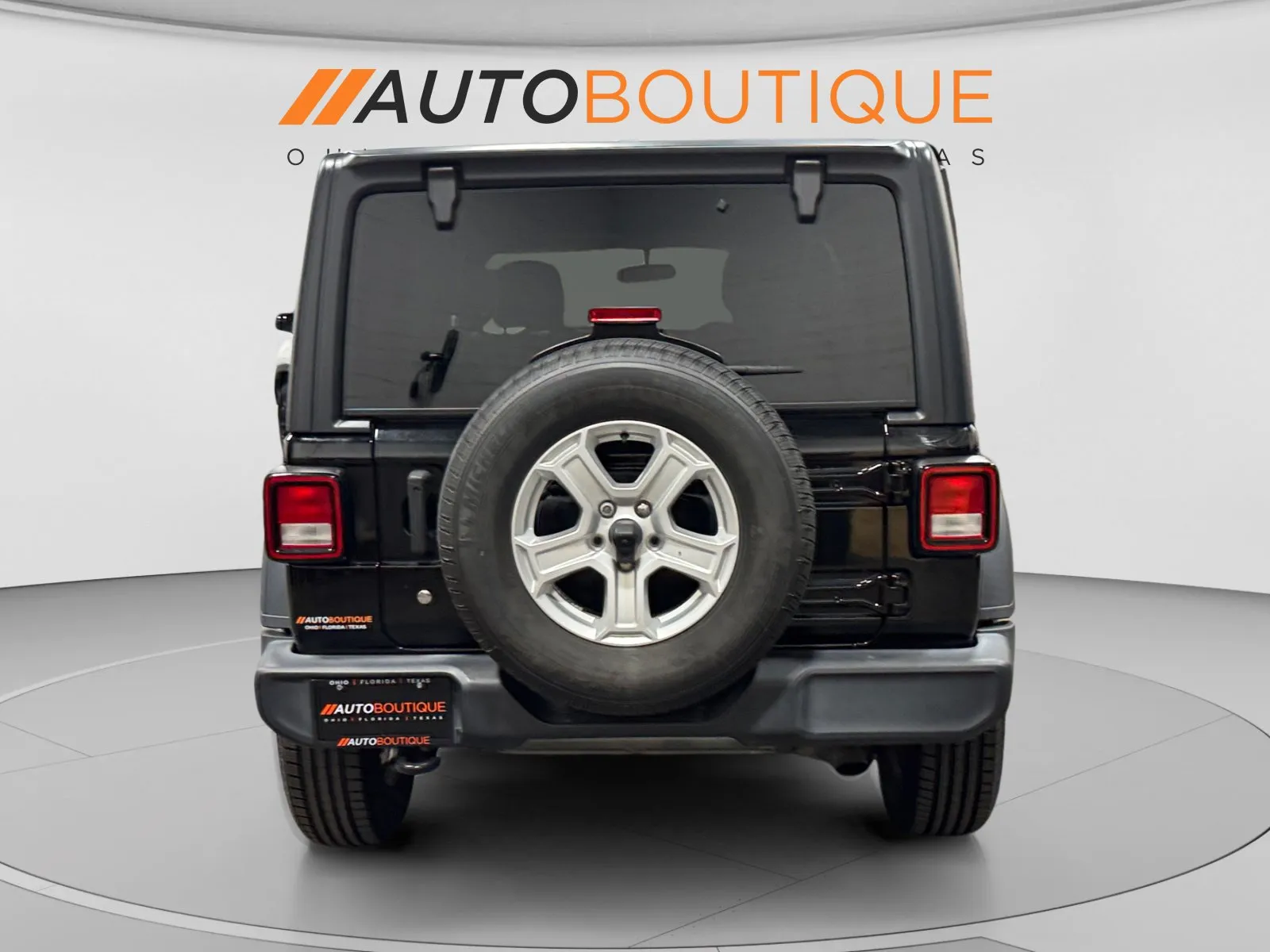 Jeep Wrangler photo 9