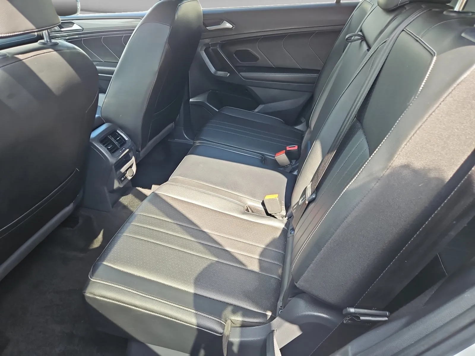 Volkswagen Tiguan photo 14